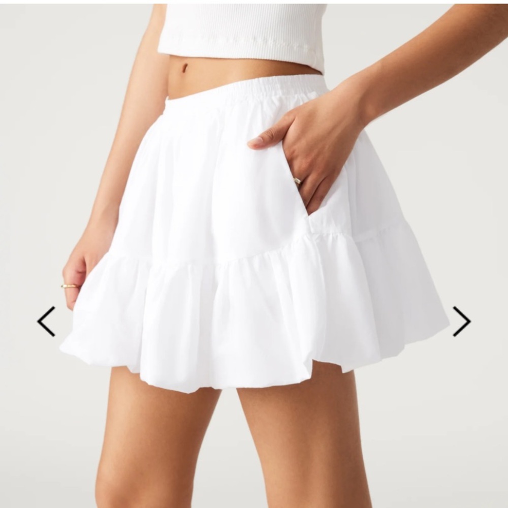 NWT Steve Madden Aisha White Cotton Tiered Bubble Mini Skirt - Small